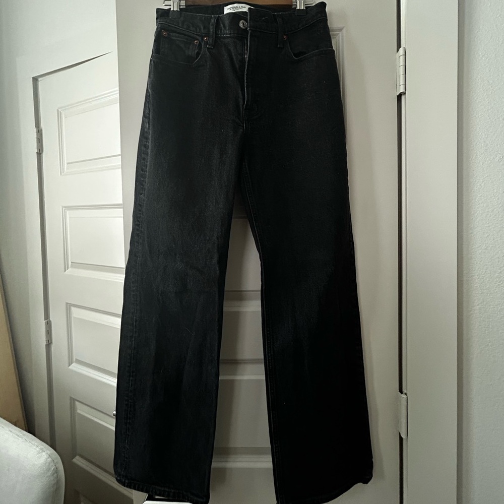Abercrombie High Rise 90s Relaxed Jeans